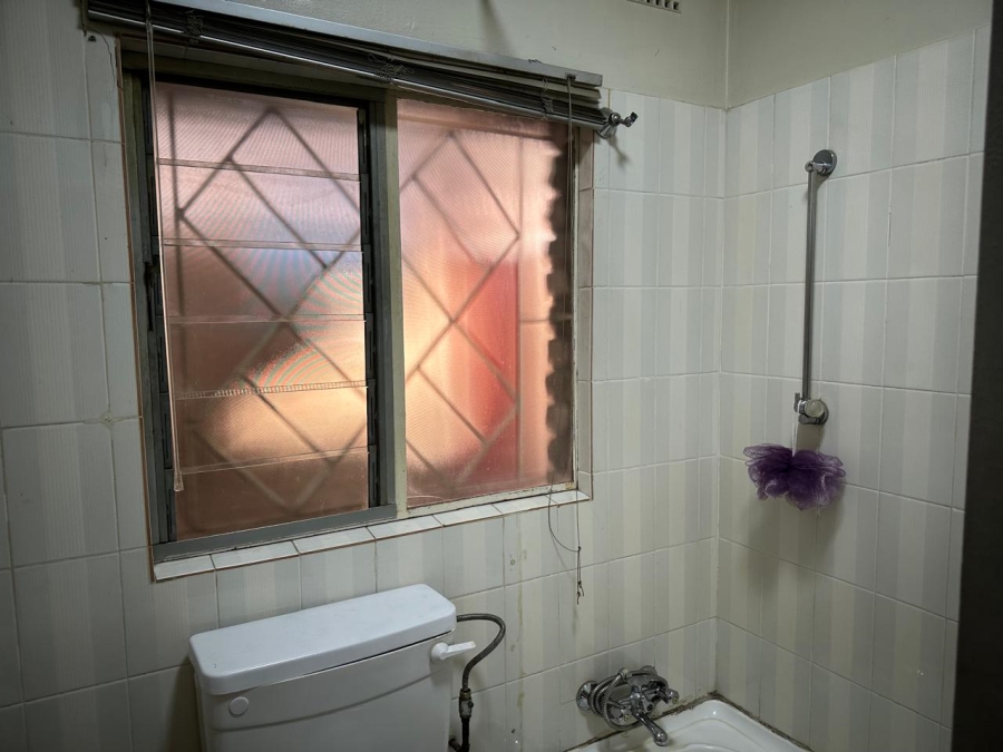 2 Bedroom Property for Sale in Rustenburg Central North West